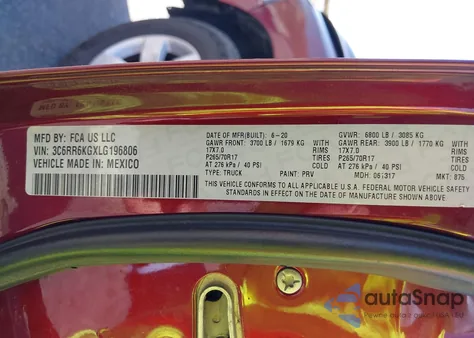 2020 Ram 1500 Classic Tradesman 4X2 5'7 Box из США, поврежденный, VIN 3C6RR6KGXLG196806